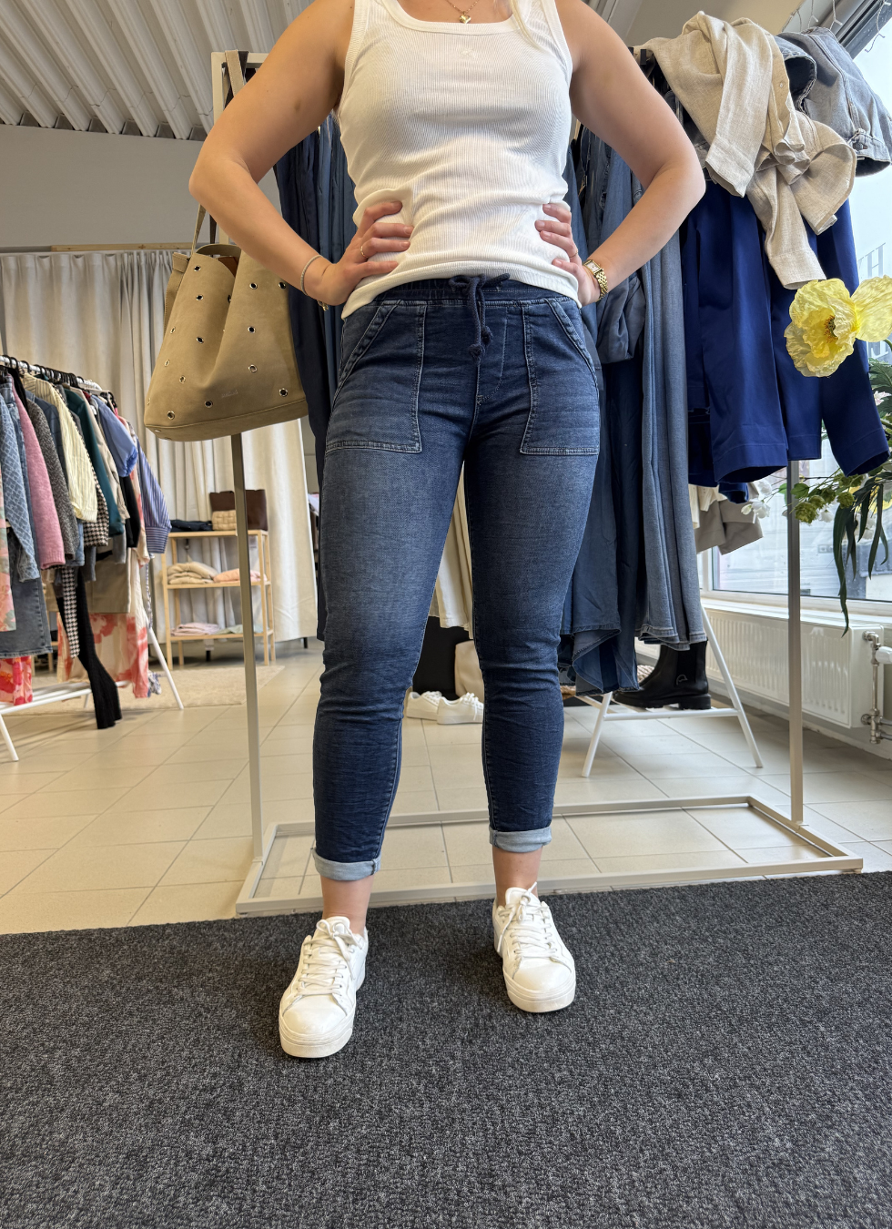 JOGGERJEANS