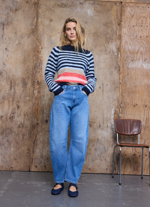 HIGH WAIST BARREL LEG JEANS