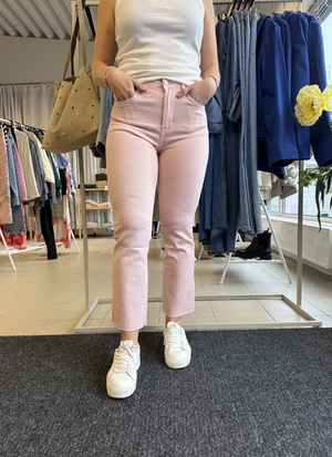 STRETCHJEANS KICKFLARE MED HÖG KOMFORT
