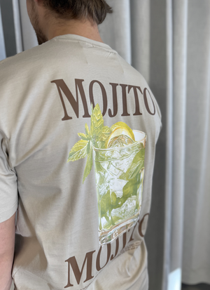 T-SHIRT MED PRINT I EKOLOGISK BOMULL