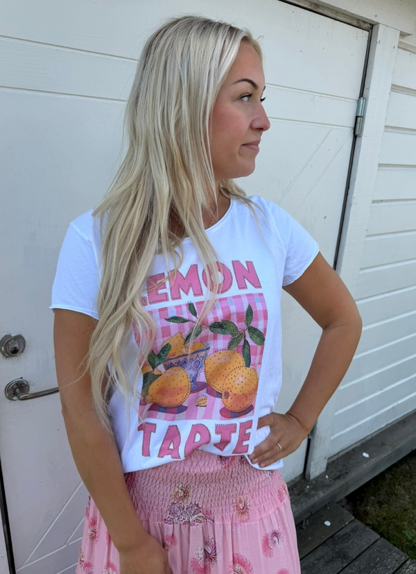T-SHIRT MED DEKORATIVT TRYCK