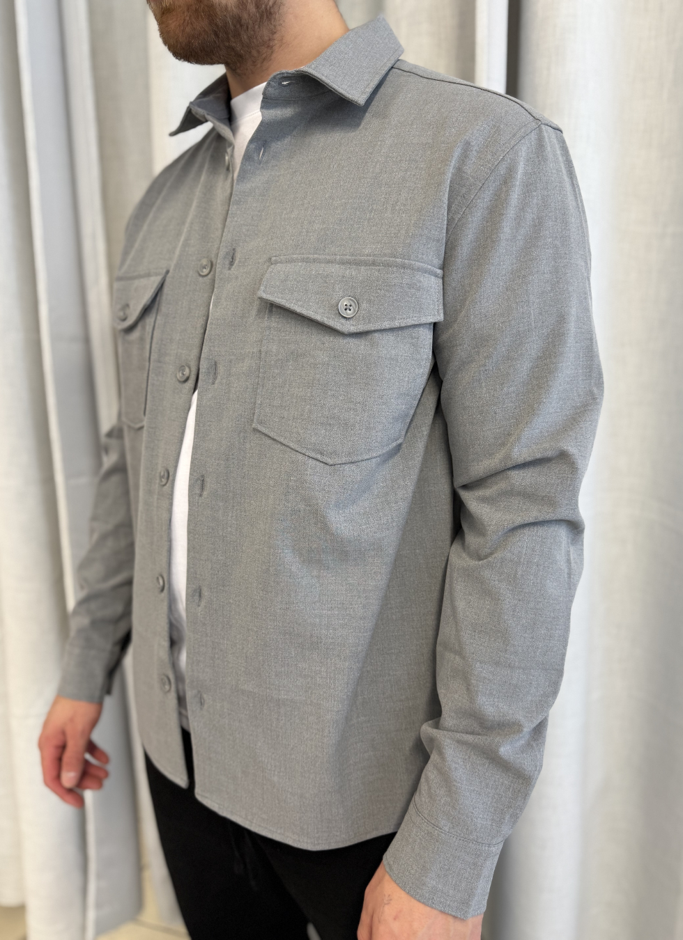 OVERSHIRT I MJUK TWILLKVALITET