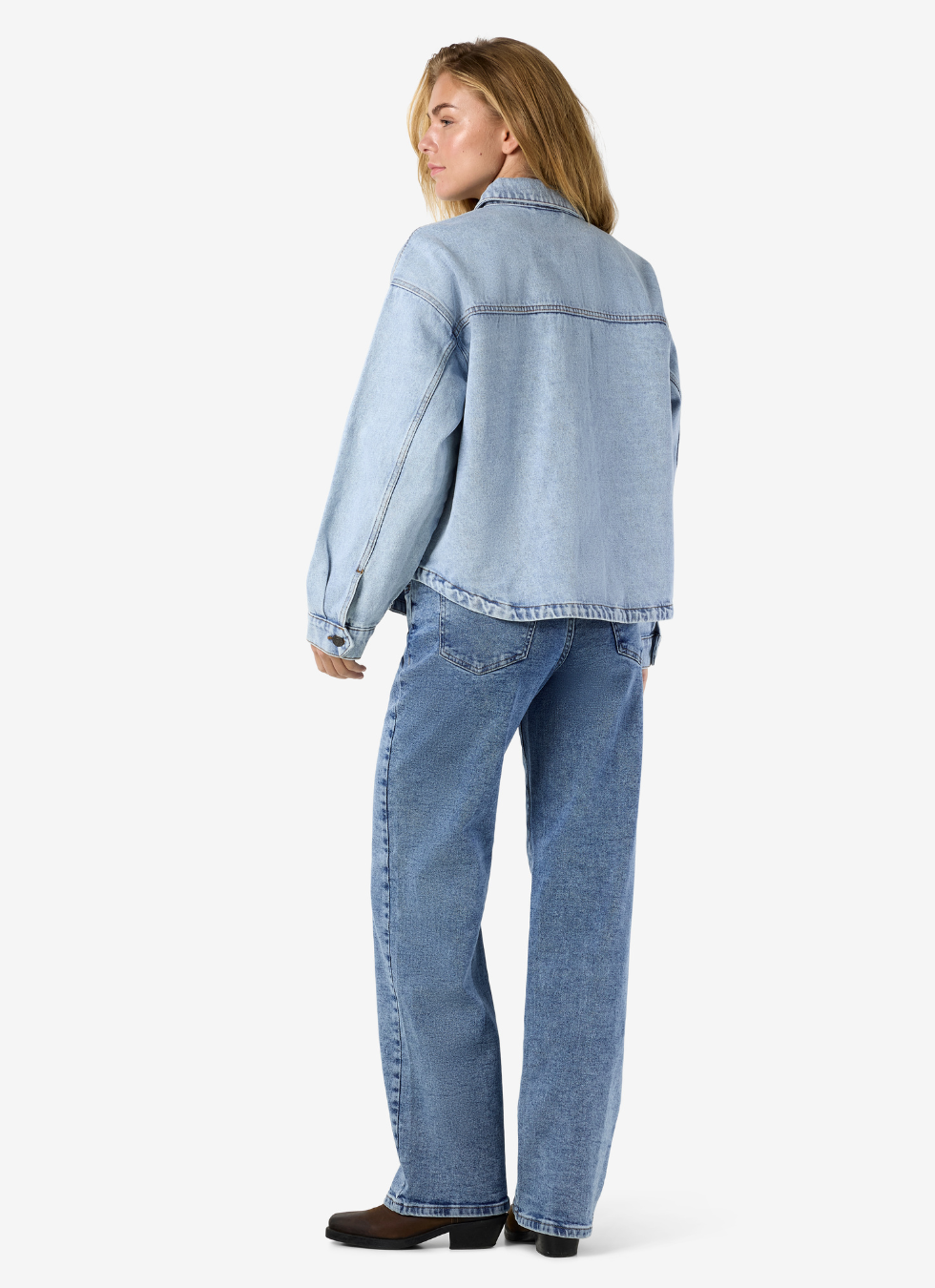 DENIMJACKA I BOMULL MED KLASSISK KRAGE