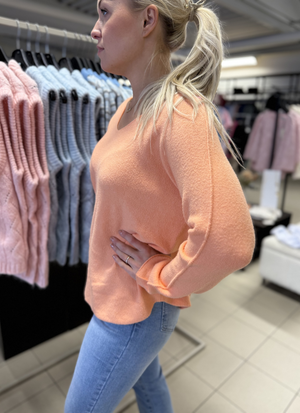 FINSTICKAD TRÖJA ONESIZE V-RING