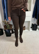 TOXIC JEANS MED KNAPPAR