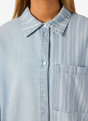 OVERSIZE DENIMSKJORTA I BOMULL