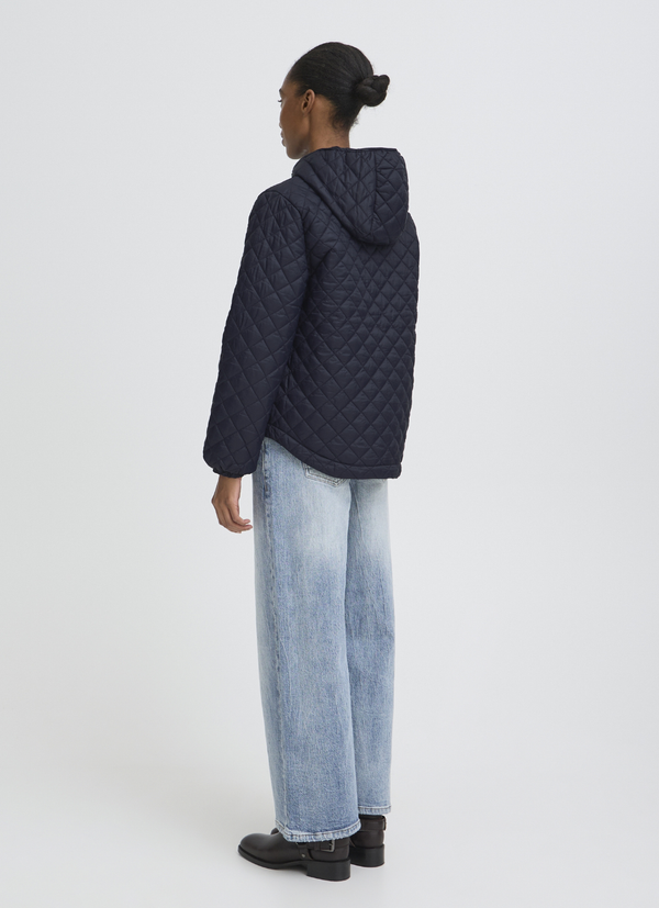 LÄTT VADDERAD JACKA MED HUVA