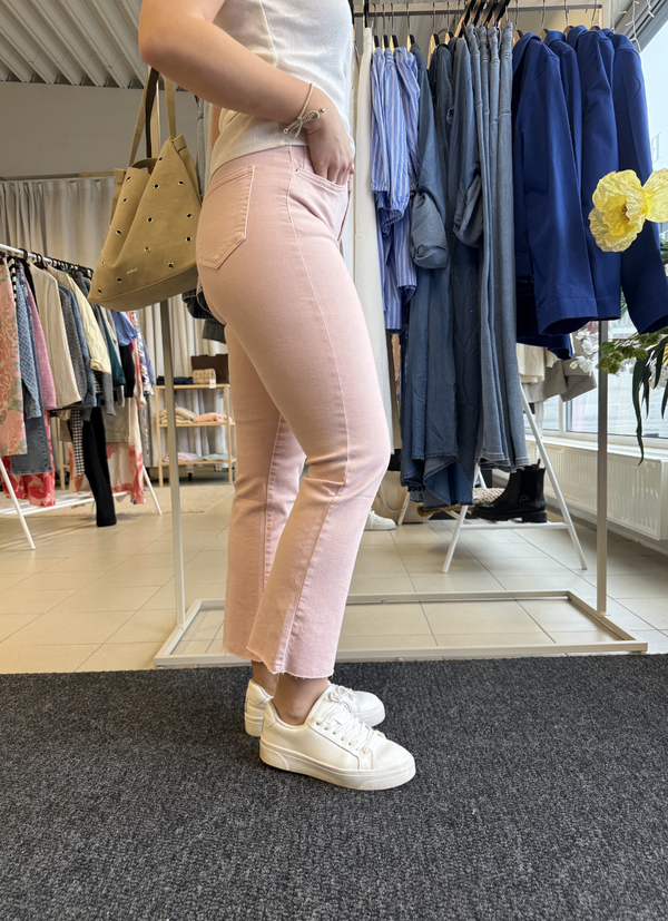 STRETCHJEANS KICKFLARE MED HÖG KOMFORT
