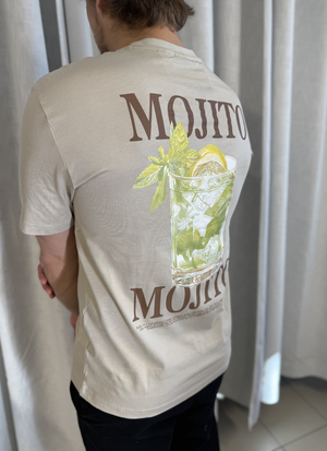 T-SHIRT MED PRINT I EKOLOGISK BOMULL