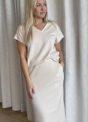 PUSTI MIDI KJOL I A-LINJE