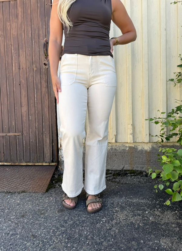 BEIGE STRETCHJEANS MED VIDA BEN
