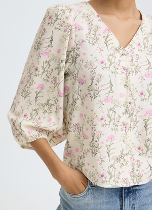 BLOMMIG BLUS I LINNEBLANDNING