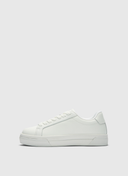 Klassiska sneakers med snörning