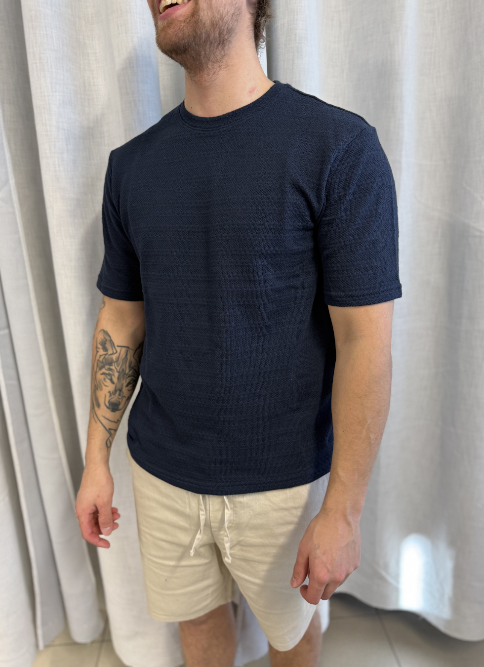 STICKAD T-SHIRT MED STRUKTUR