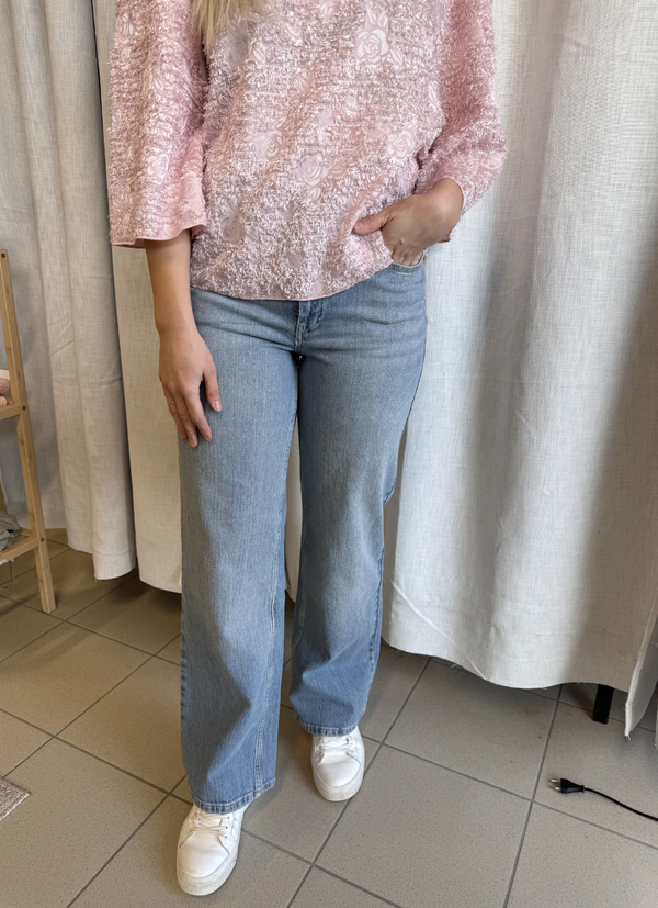 VIDA JEANS MED HÖG MIDJA