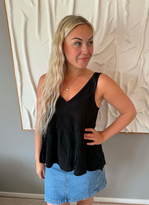 SVART BLUS I VISKOS