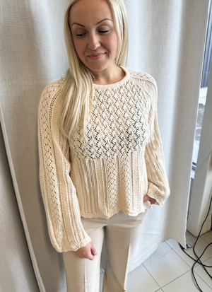 STICKAD BOMULLSTRÖJA MED REGULAR FIT