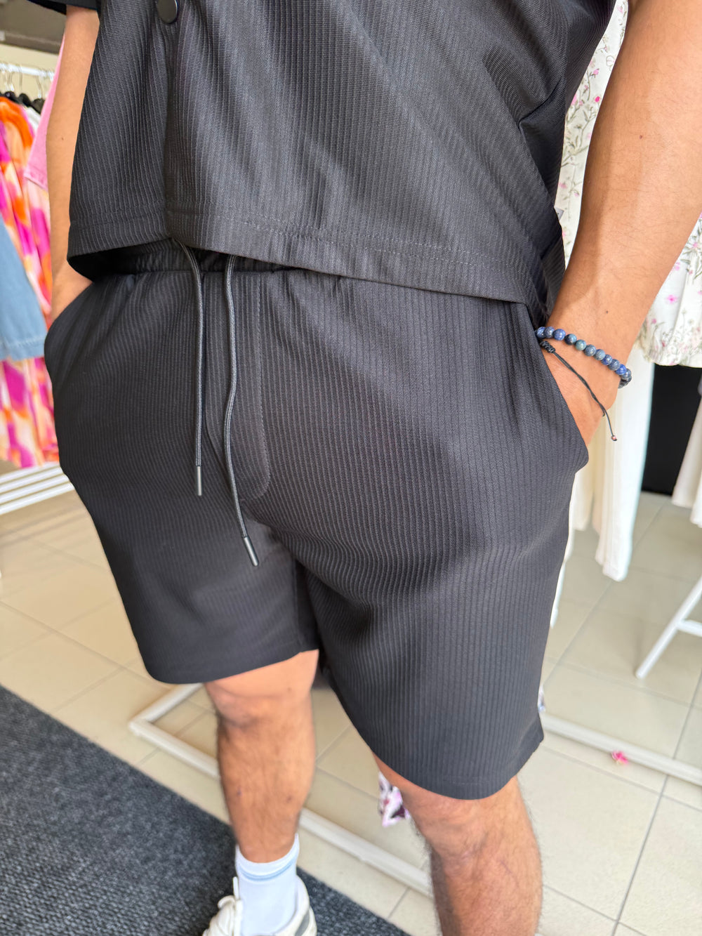 PLISSERADE SHORTS